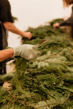 Load image into Gallery viewer, 2026 HOLIDAY WREATH WORKSHOP