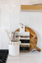 Load image into Gallery viewer, MARBLE CUTTING BOARD-MODERN STRIPE
