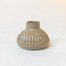 Load image into Gallery viewer, Stoneware Flower Vase
