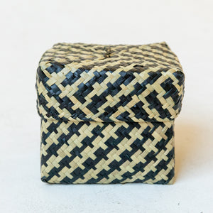 Checkerboard Seagrass Baskets