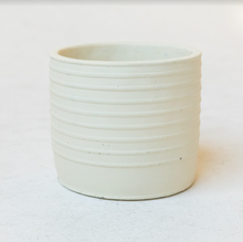 Load image into Gallery viewer, Creamy Striped Pot
